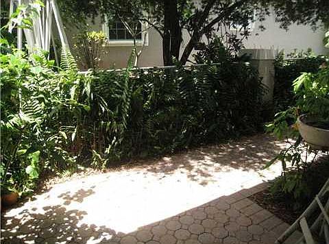 5th image of 2320 E Aragon Boulevard #3
