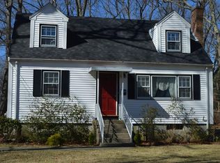 100 Farm St, Bellingham, MA 02019