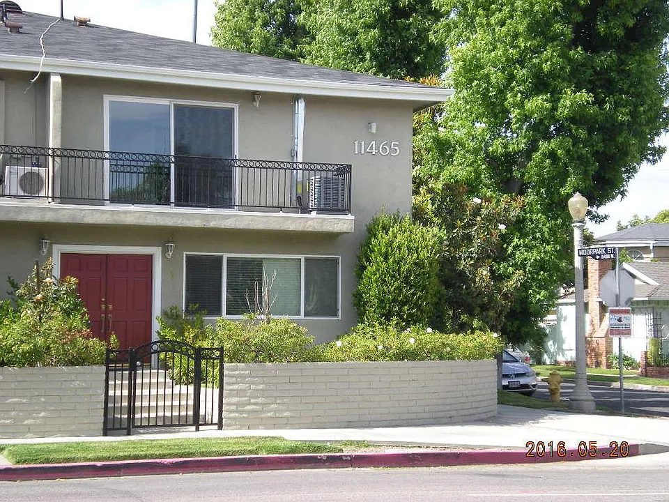 Moorpark side of the building.