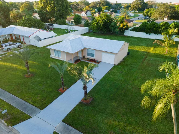 442 SW BELMONT Circle, Port St Lucie, FL 34953