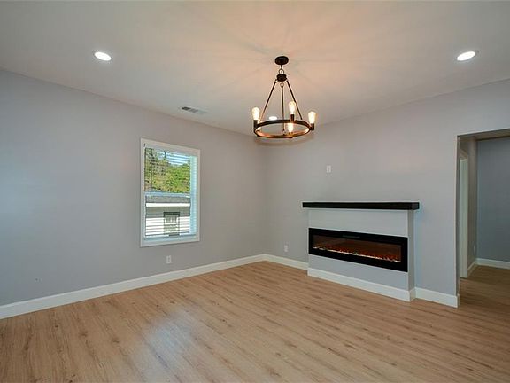 3rd image of 2203 Wingate St SW