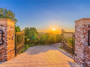 2333 N Coronet Ct, Covina, CA