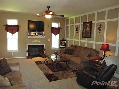 Beautifully painted thoughout with new carpeting