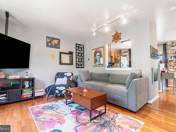 4th image of 609 Pinnacle Dr
