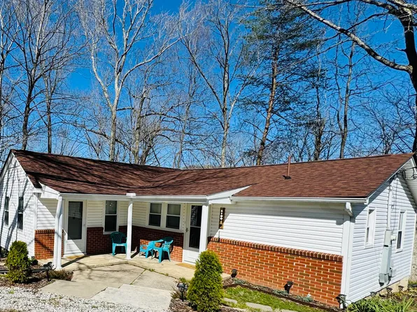 434 Legion Ave, Lake City, TN 37769