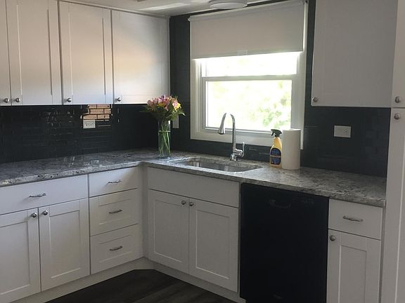 2nd image of 4506 Sunnyside Ave #2