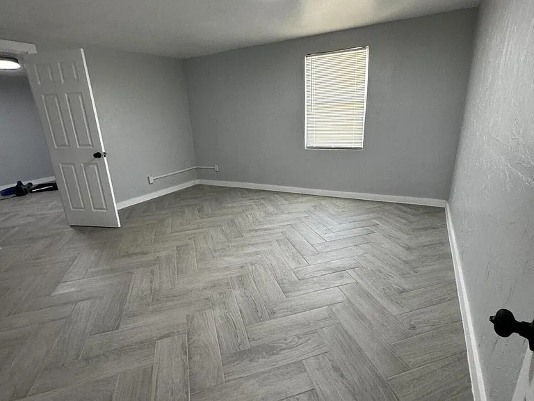 10277 N Loop Dr #B — Photo 11