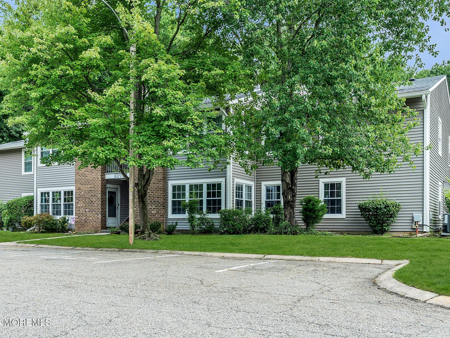 2 bed, 1120 sqft, $2,600 — Photo 3