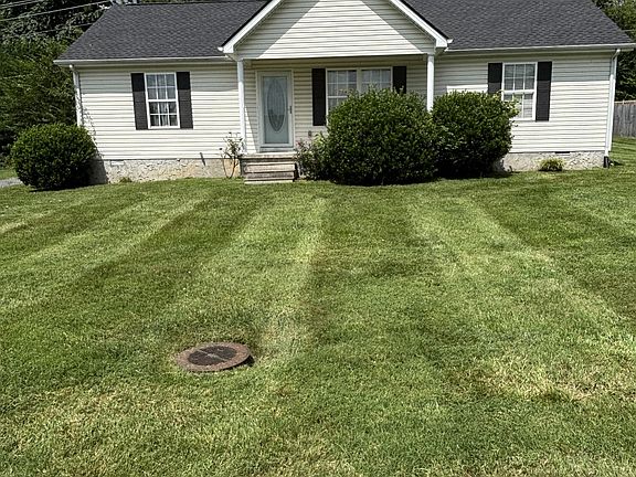 5th image of 84 Kristen Dr