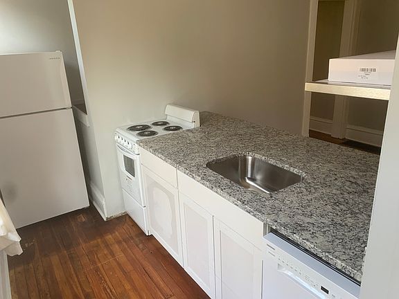 5th image of 547 S Grant Ave