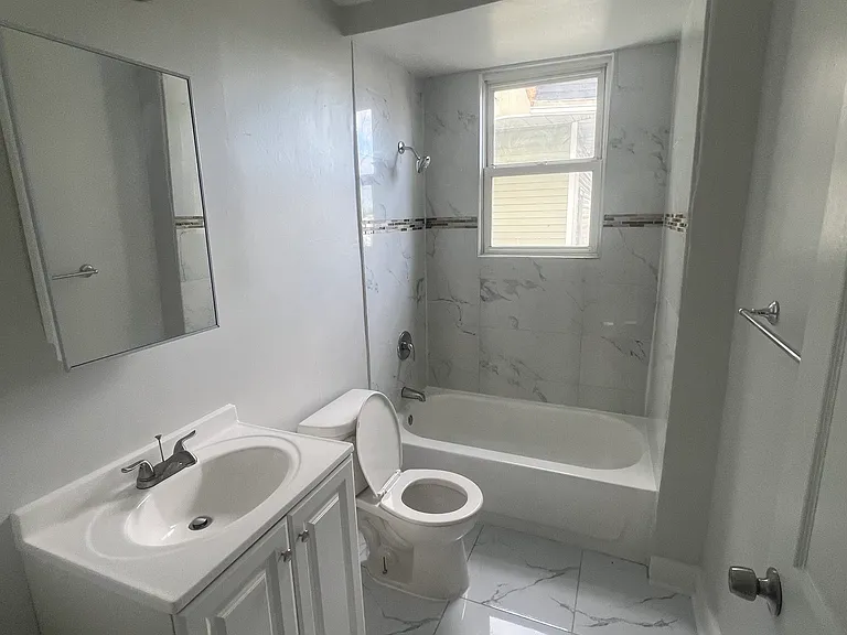 120 Scheerer Ave #2B — Photo 2