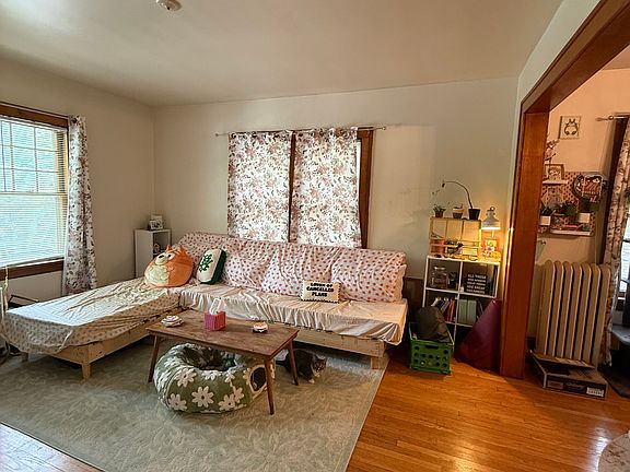 2nd image of 1439 Grand Ave #7