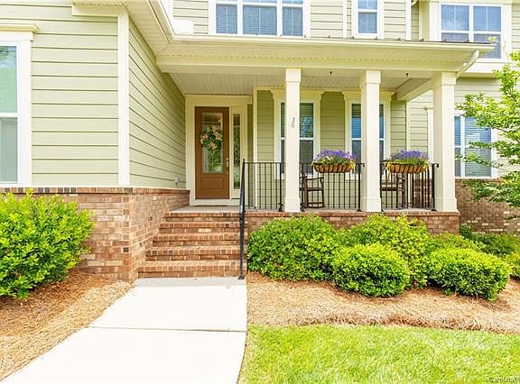 2nd image of 360 Monteray Oaks Cir