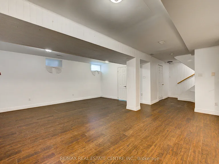 5 Tulip Dr — Photo 38