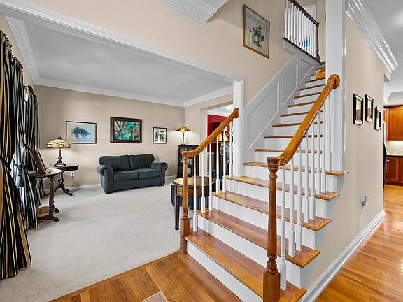 3rd image of 9377 Traceyton Dr