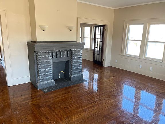 3rd image of 1310 S Trenton Ave