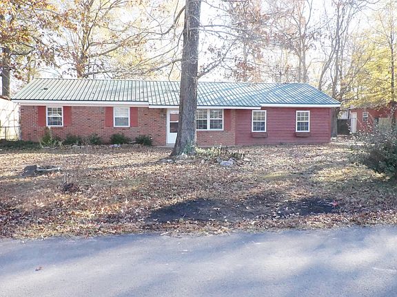 4th image of 141 Mason Dr E