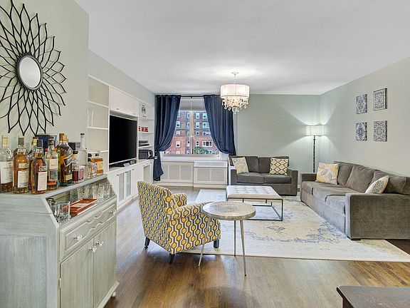 2nd image of 629 Kappock St APT 5H