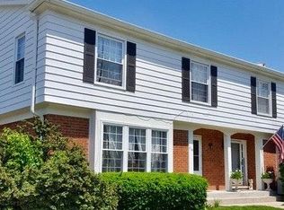 1723 Colonial Ln, Northfield, IL 60093