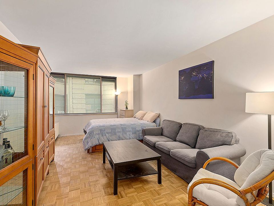1st image of 350 W 50th St APT 5N