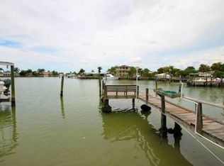 422 Bath Club Blvd N, North Redington Beach, FL 33708