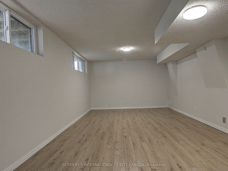 339 Bevan Dr — Photo 10