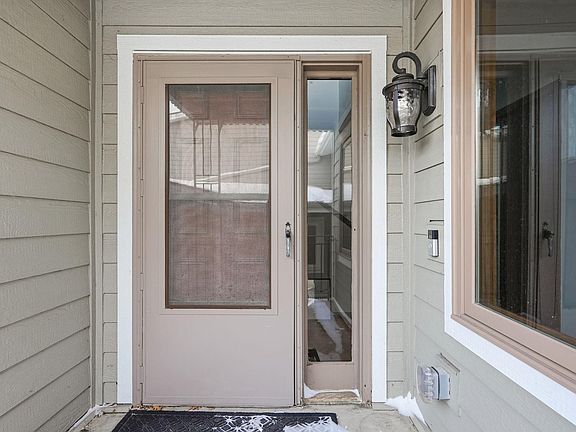 3rd image of 6769 W 82nd St