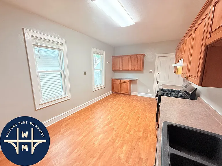 2445 S Austin St #LOWER — Photo 6