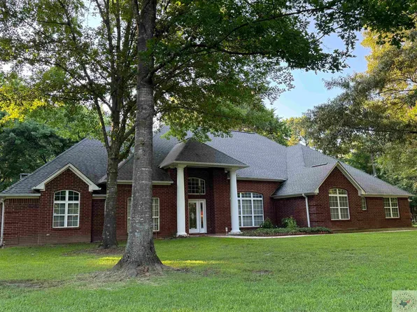 8401 Tigres Ave, Texarkana, TX 75503