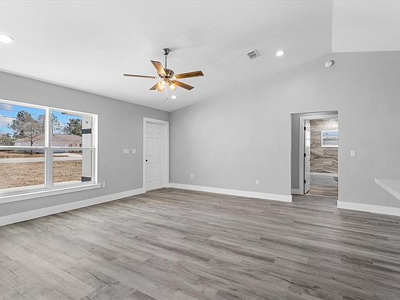 5th image of 5122 Pecan Rd