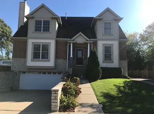 215 S Evergreen Ave #A, Arlington Heights, IL 60005