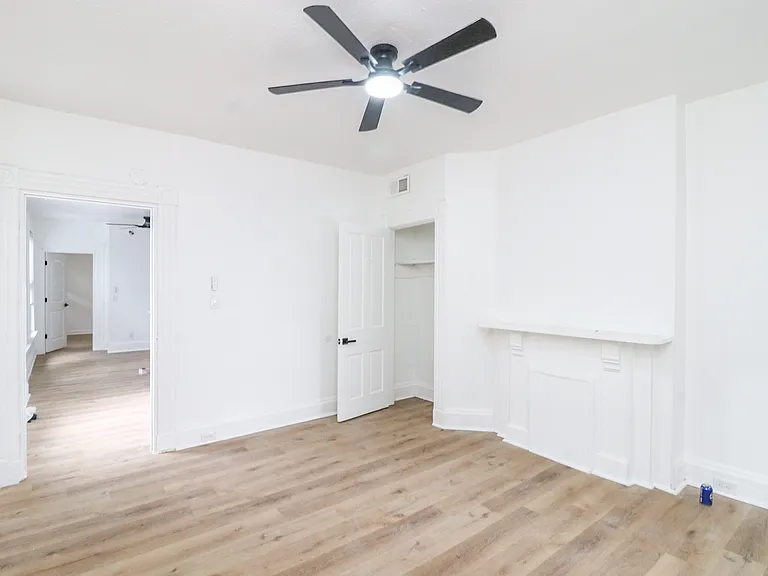 1527 Greenup St #1 — Photo 7