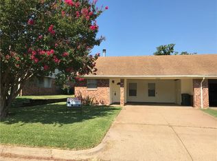 2320 Lindblad Ct, Arlington, TX 76016