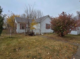 319 N Arch St, Aberdeen City, SD 57401