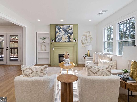 2nd image of 1673 Altadena Pl SW