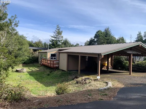 1600 Rhododendron Dr Space 67, Florence, OR 97439