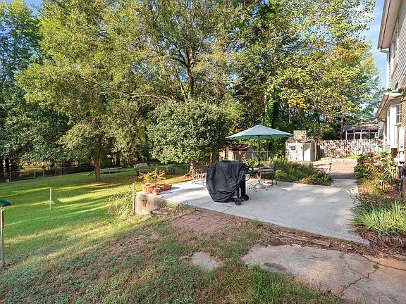 5th image of 5048 Maplewood Dr