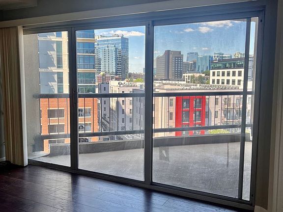 3rd image of 900 19th Ave S APT 805