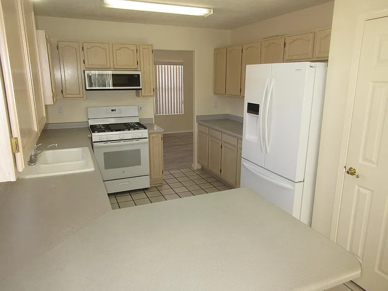 2111 Corte Del Caballo NW — Photo 18