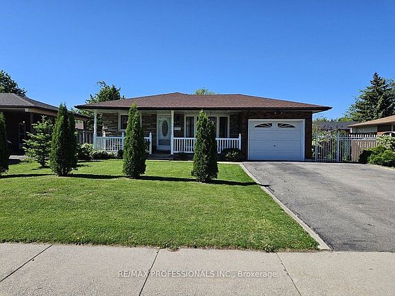 3rd image of 7 Berko Ave