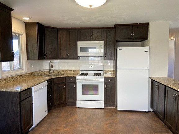 5th image of 4906 Hialeah Dr