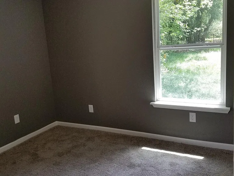 5910 Van Fleet St — Photo 7