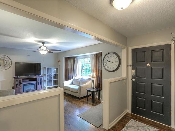 5th image of 18011 E Dakota Dr