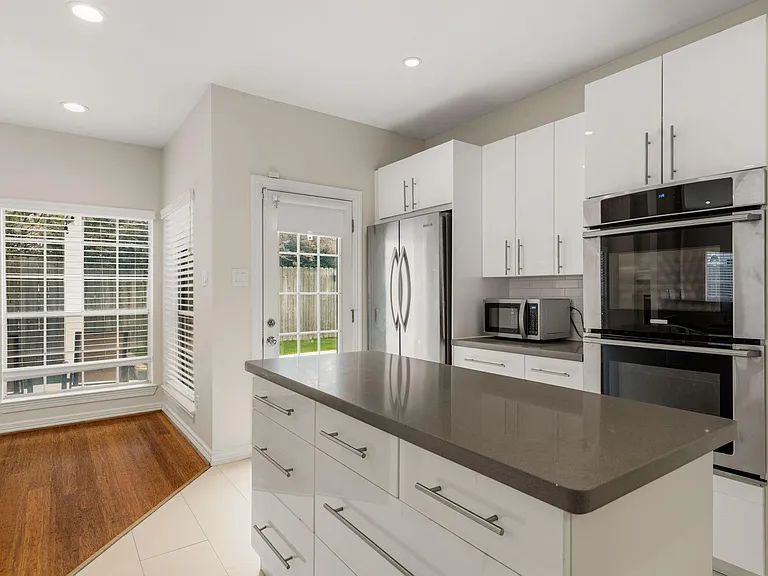 14207 Woodville Gardens Dr — Photo 22