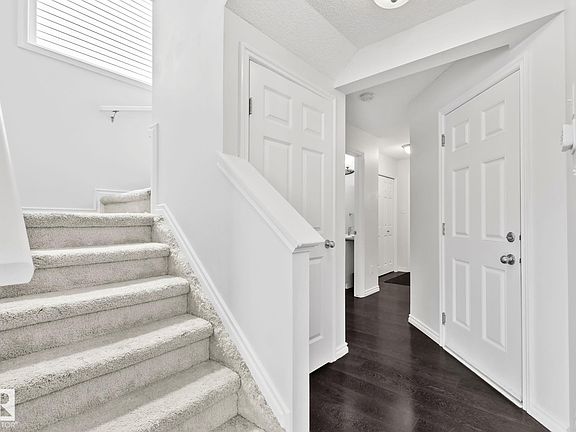 4th image of 9523 Simpson Ct NW