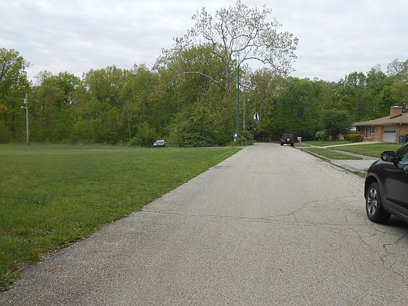 3rd image of 2219 Stop 8 Rd