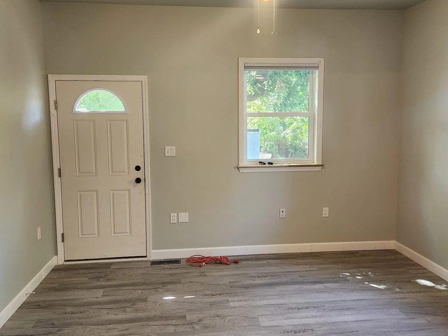 2 bed, $1,600 — Photo 2