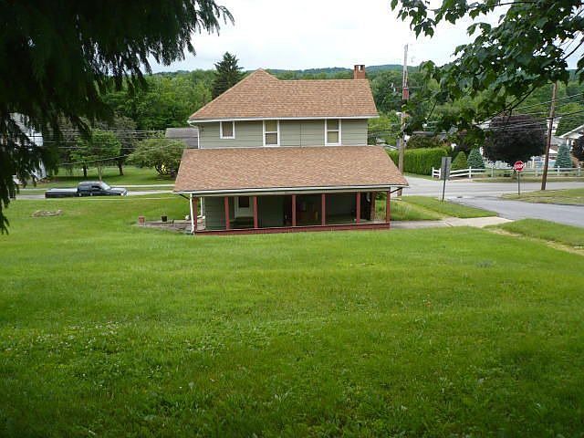 2nd image of 808 Jackson St