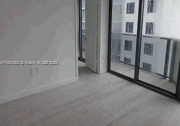 Building Photo 5