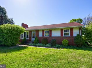 2422 New Holland Pike, Lancaster, PA 17601